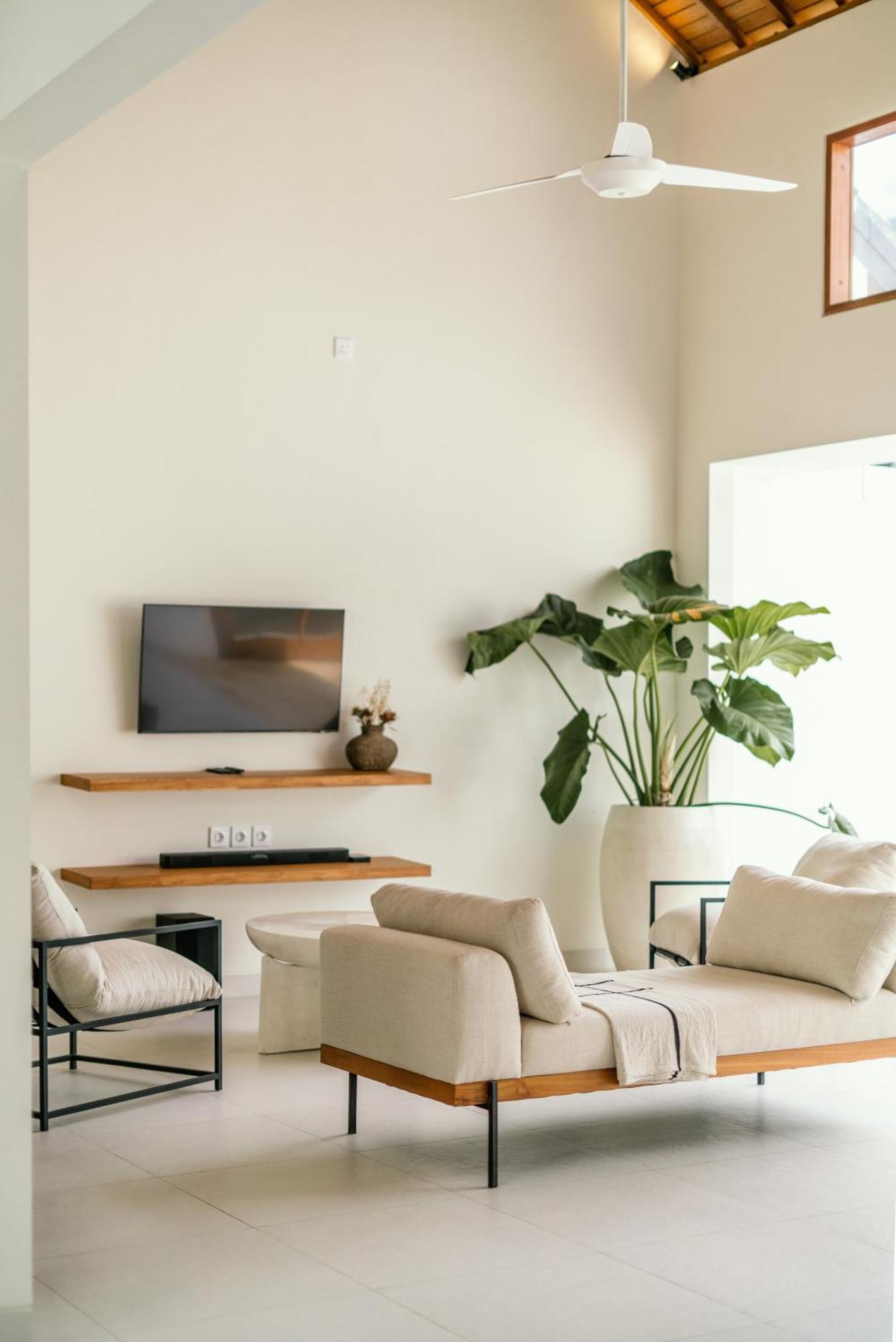 Apartment Stylish Brand New Luxurious ~ 5* Location ~ Canggu
